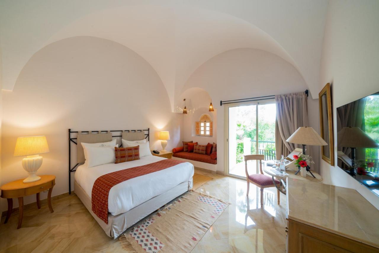 突尼斯瑞思登斯度假村 迦玛特 外观 照片 A room at the hotel